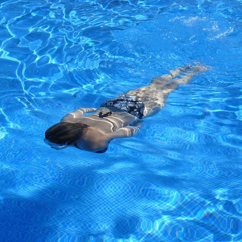 Poolfliesen und Schwimmbadfliesen kaufen - günstig und direkt von führenden italienischen Herstellern.